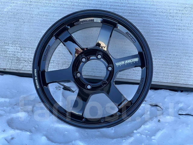 RAYS Volk Racing TE37. 9.0x18", 6x139.7, ET0, �� 106,1���. ����