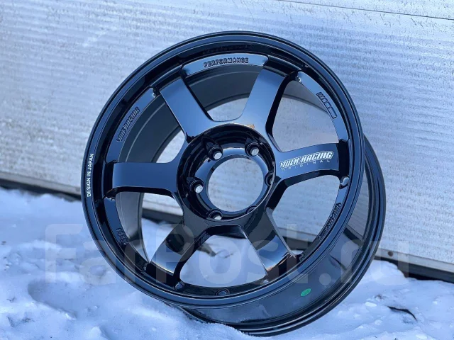RAYS Volk Racing TE37. 9.0x18", 6x139.7, ET0, �� 106,1���. ����