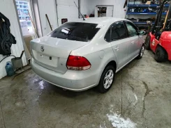 Volkswagen Polo ����