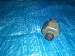 ������ ��������� toyota 4a-fe 8961512030 ����