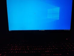 Asus ROG G752VS. 17.3", 2,6����, ��� 64 �� � ������, ���� 1 000���, WiFi, Bluetooth ����