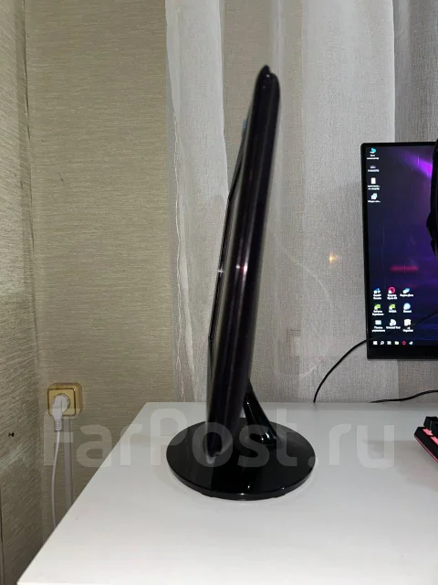 Samsung. 18.5", ���������� �� (LCD, LED, QLED) ����