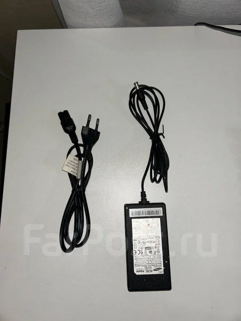 Samsung. 18.5", ���������� �� (LCD, LED, QLED) ����