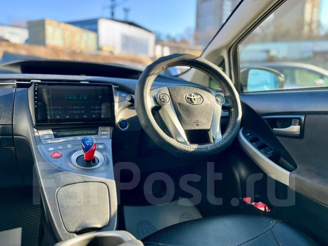 Toyota Prius. ��������, ��������, 1.8 (99��.�.), ������, 260 000����. �� ����