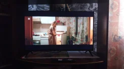 TCL. LCD (��) ����