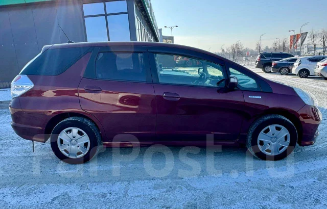 Honda Fit Shuttle. ��������, ��������, 1.3 (88��.�.), ������, 185 000����. �� ����