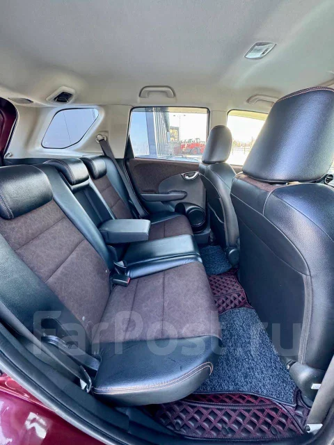Honda Fit Shuttle. ��������, ��������, 1.3 (88��.�.), ������, 185 000����. �� ����