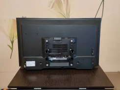 Sony KDL-32R433. LED ����