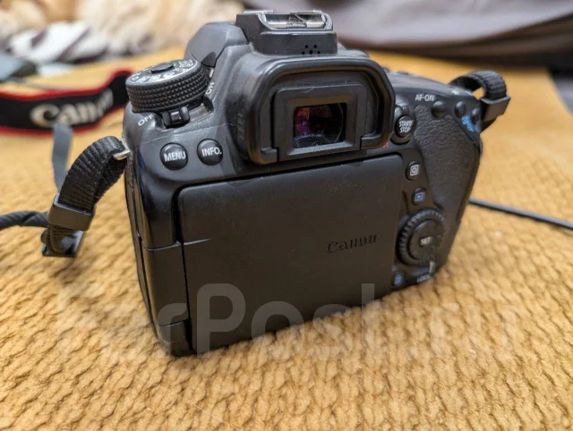 Canon EOS 80D Kit ����
