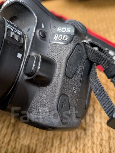 Canon EOS 80D Kit ����