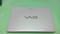 Sony VAIO SVE151D11V. 15", 2,3����, ��� 6 ��, ���� 120���, WiFi: 1, Bluetooth: 1, ����������� �� 2��. ����