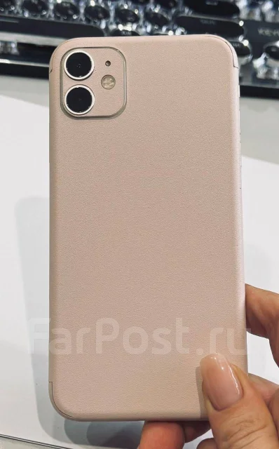 Apple iPhone 11. �/�, 64 ��, �����, 4G LTE ����