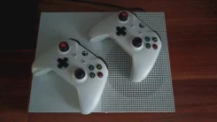 Microsoft Xbox One S ����