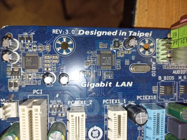 Socket AM3 ����