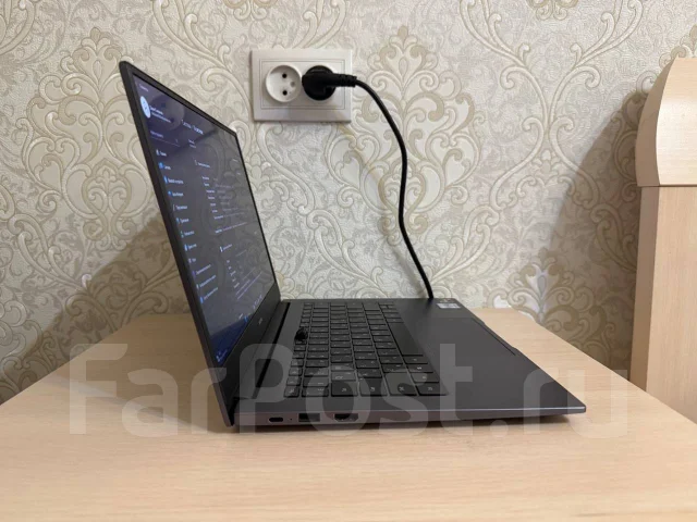 Huawei MateBook D 14. 14", 2,1����, ��� 8 ��, ���� 512���, WiFi: 1, Bluetooth: 1, ����������� �� 7��. ����