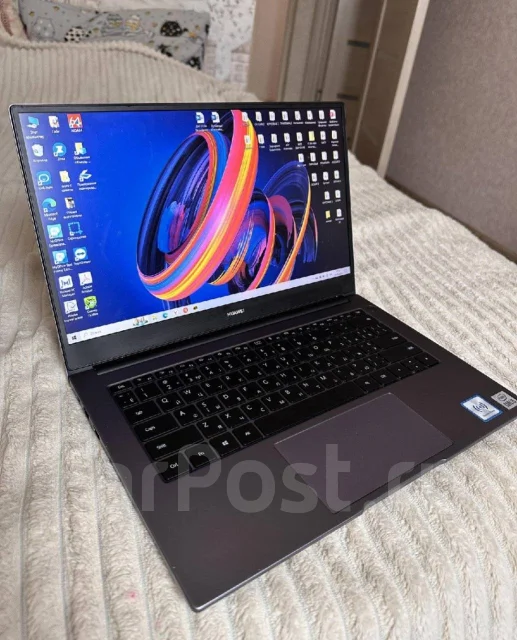 Huawei MateBook 14 KLVD-WFH9. 14", ��� 8 �� ����