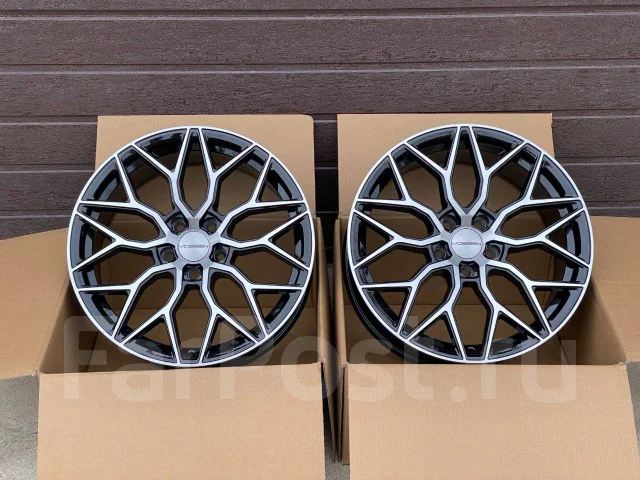 Vossen HF-2. 8.0x18", 5x114.3, ET35, �� 67,1���. ����