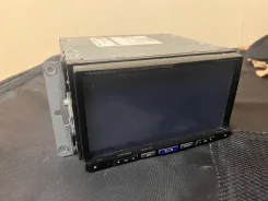 Clarion NX613 ����