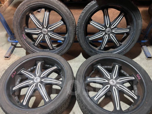 Lexani. 9.5x24", 6x139.7, ET15 ����
