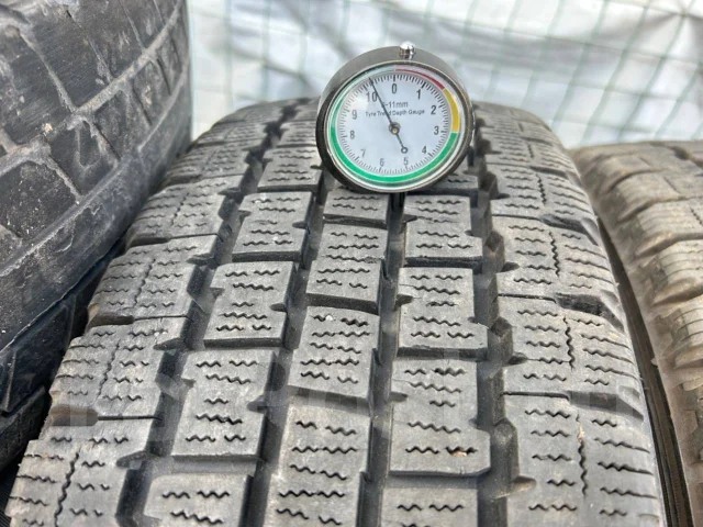 Bridgestone Blizzak W969, LT 205/65 R16, 16