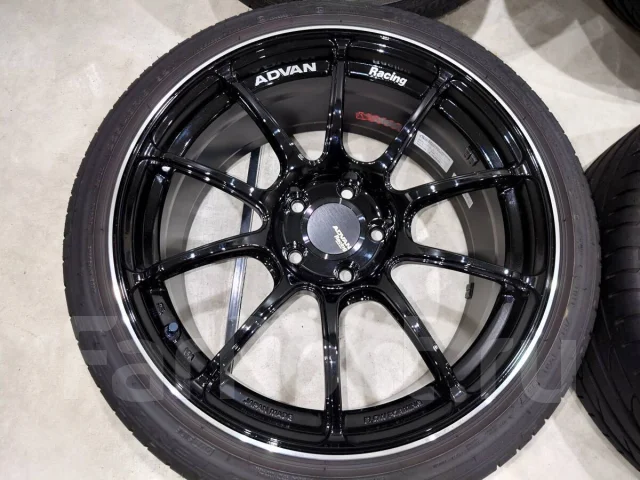 Yokohama Advan Racing RZ2 18'' 8.5J +45 5*112 GTR Face, 18