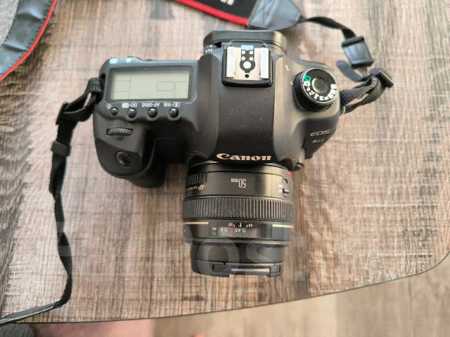 Canon EOS 5D Mark II. 20 � ����� ��, ���: 14� � ����� ����