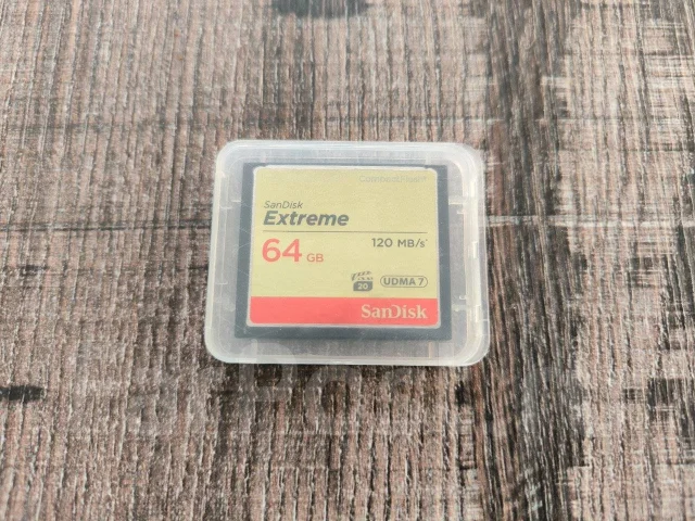 CompactFlash. 64��� ����