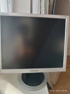 Samsung. 19", ���������� �� (LCD, LED, QLED) ����