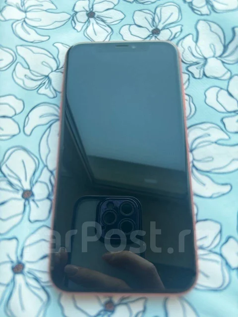 Apple iPhone Xr. �/�, 128 ��, �������, 3G, 4G LTE, NFC ����