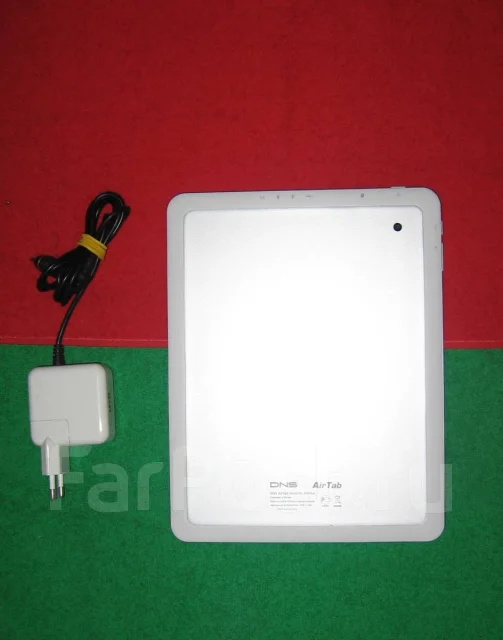 DNS AirTab M975w. 10 ������, ������ 16 �� ����