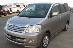 Toyota Noah. 1AZ ����