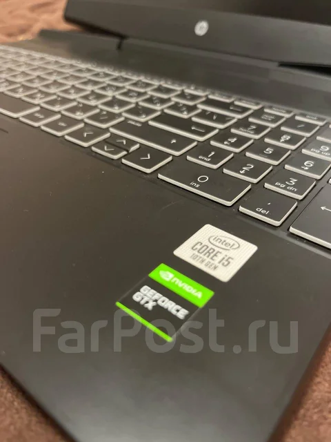 HP Pavilion 15. 15.6", 2,5����, ��� 16 ��, ���� 512���, WiFi: 1, Bluetooth: 1 ����