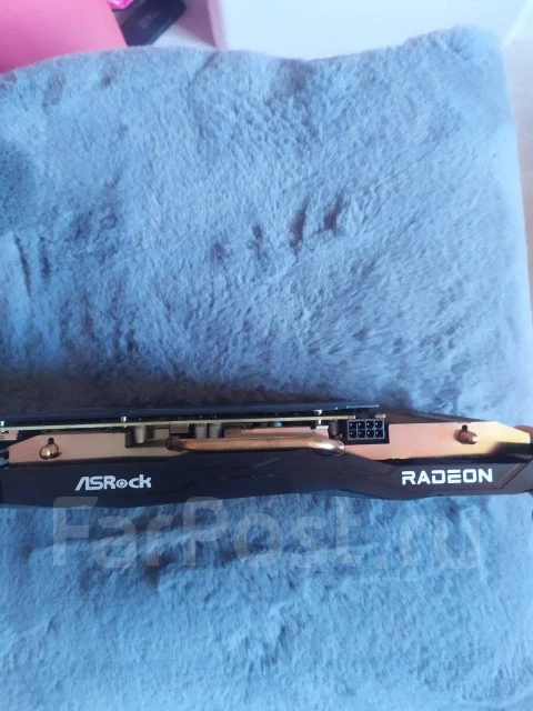 Radeon RX 6650 XT ����