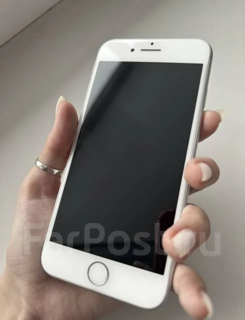 Apple iPhone 8. �/�, 128 ��, �����������, 4G LTE ����