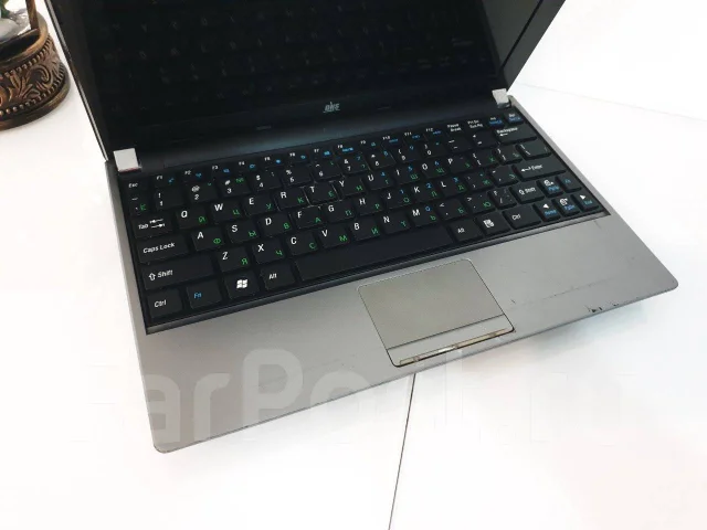 DNS. 10.1", 1,7����, ��� 2048 ��, ���� 320���, WiFi: 1, Bluetooth: 1 ����