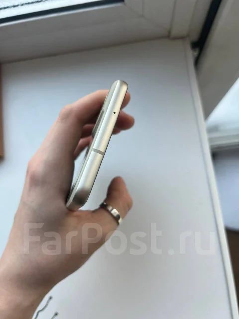 Samsung Galaxy S21 FE 5G. �/�, 8 ��, �������, 3G, 4G LTE, 5G, Dual-SIM, NFC ����