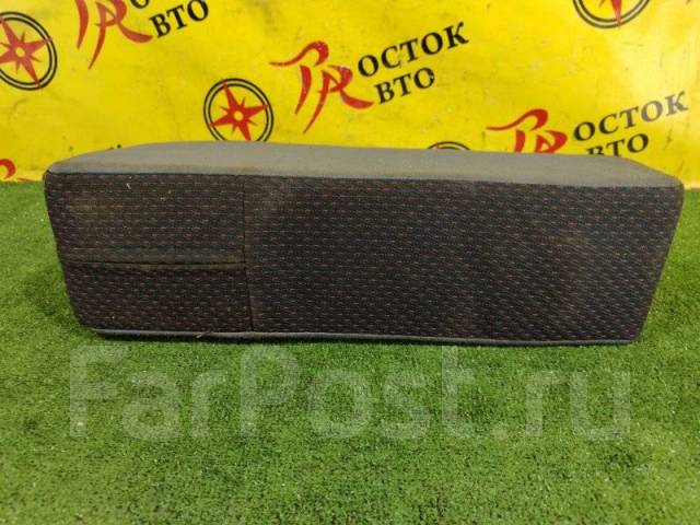 Подлокотник Toyota Raum 2001 EXZ10 5E-FE купить в Красноярске по цене ...