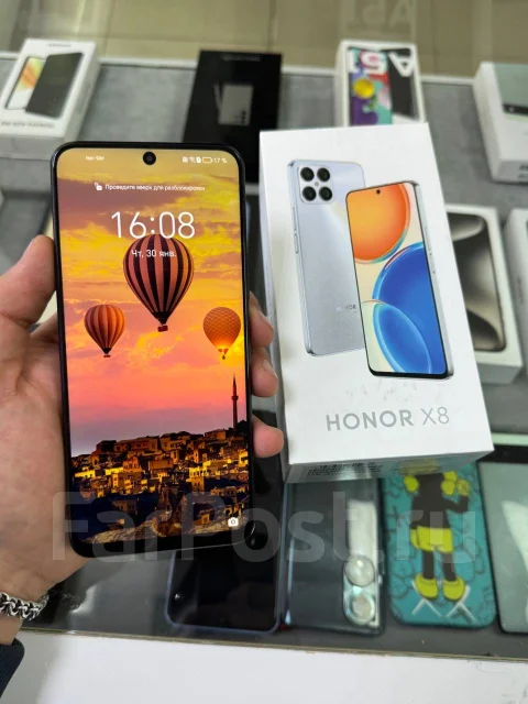 Honor X8. �/�, 128 ��, ������, 3G, 4G LTE, Dual-SIM, ����������, NFC ����