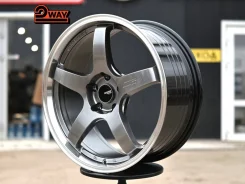Advan Racing GT. 8.5x19", 5x114.3, ET35, �� 73,1���. ����
