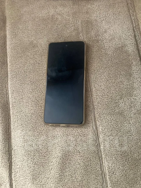 Tecno Spark Go 2024. �/�, 64 ��, ���������, 3G, 4G LTE, Dual-SIM, NFC ����