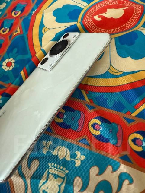 Huawei P60 pro 8 256gb, белый, б/у, в наличии. Цена: 40 000₽ во ...