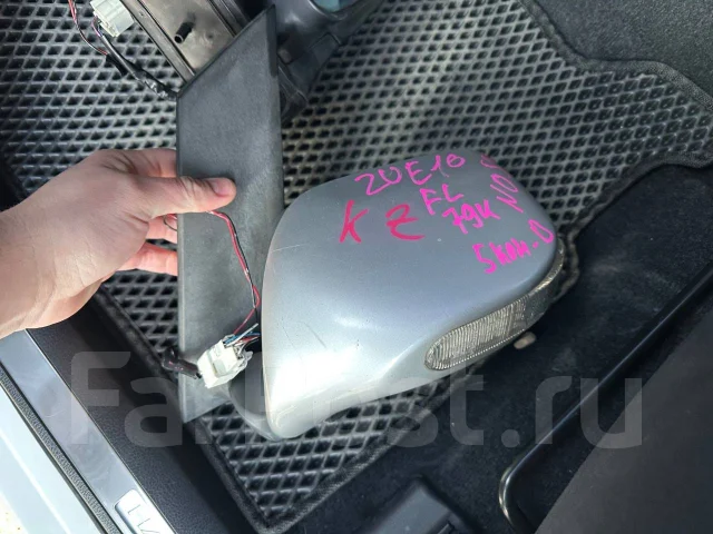 ������ ������ ������� �� Toyota WISH 2003-2009