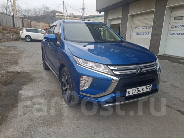 Mitsubishi Eclipse Cross. ��������, 4wd, 1.5 (150��.�.), ������, 25 000����. �� ����