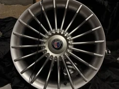 Alpina. 8.5x18", 5x120, ET30, �� 72,6���. ����