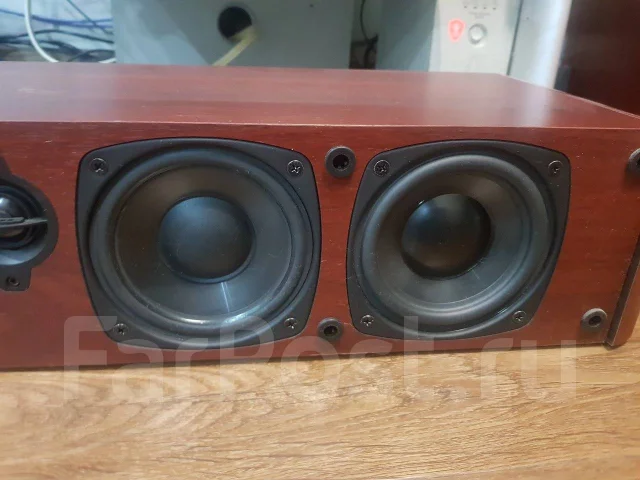 Boston Acoustics ����