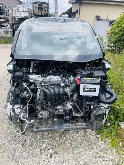 Toyota Voxy. ZRR800670218, 3ZRFAE ����