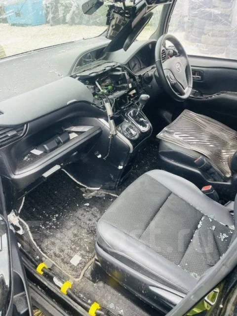 Toyota Voxy. ZRR800670218, 3ZRFAE ����