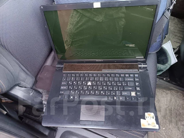 Sony VAIO. 16", ��� 6 ��, ���� 600���, WiFi: 1, Bluetooth: 1 ����