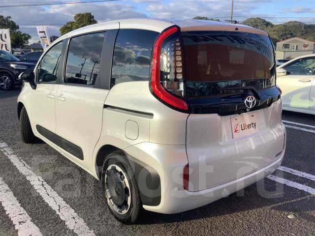 Toyota Sienta. ��������, ��������, 1.5 (120��.�.), ������, �/�. ��� ����� �� ������������ ����