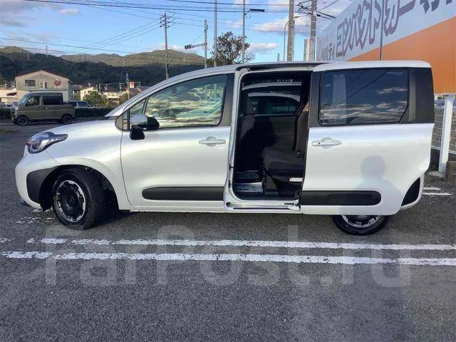 Toyota Sienta. ��������, ��������, 1.5 (120��.�.), ������, �/�. ��� ����� �� ������������ ����